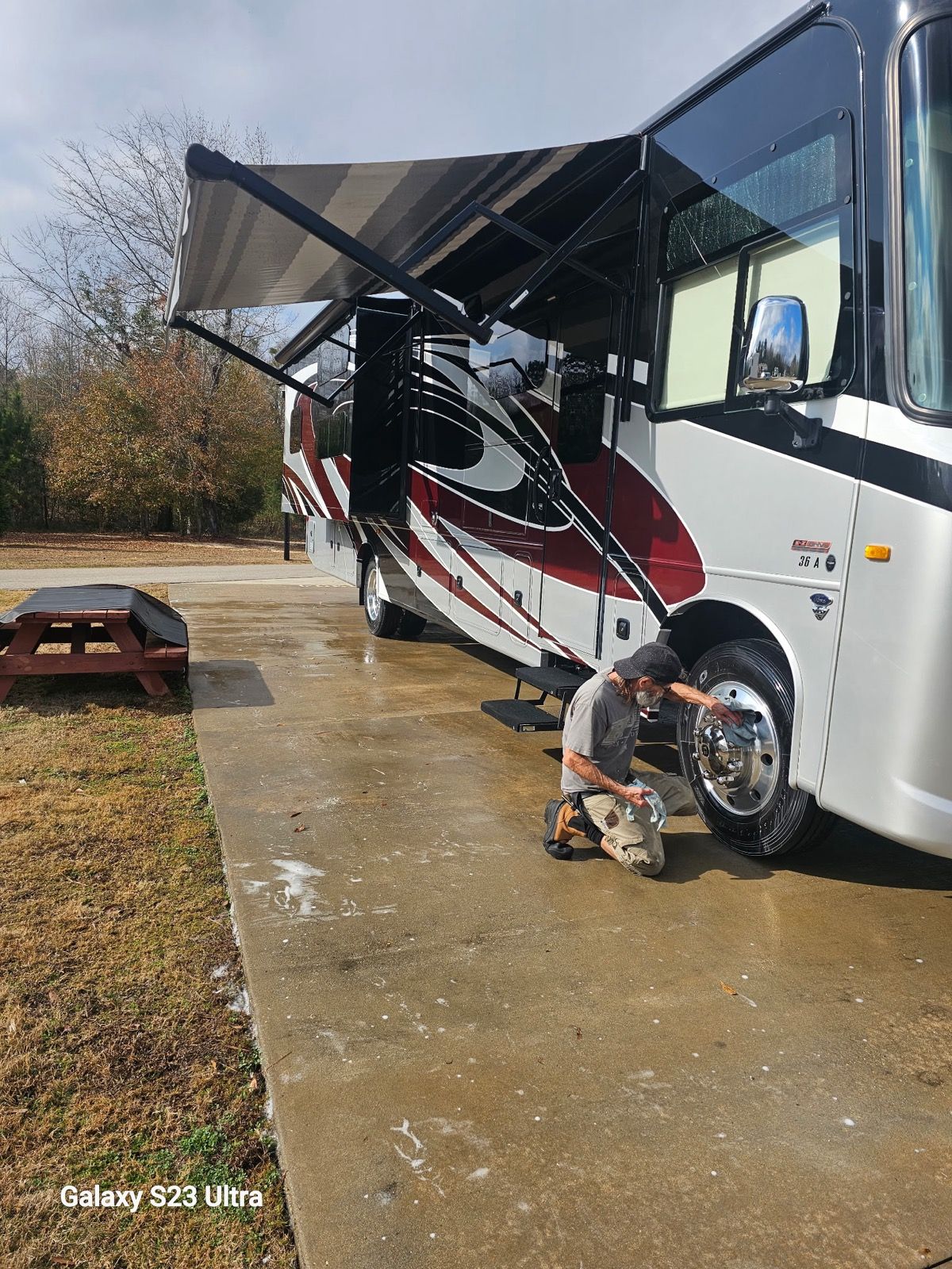 Class A motorhome exterior wash