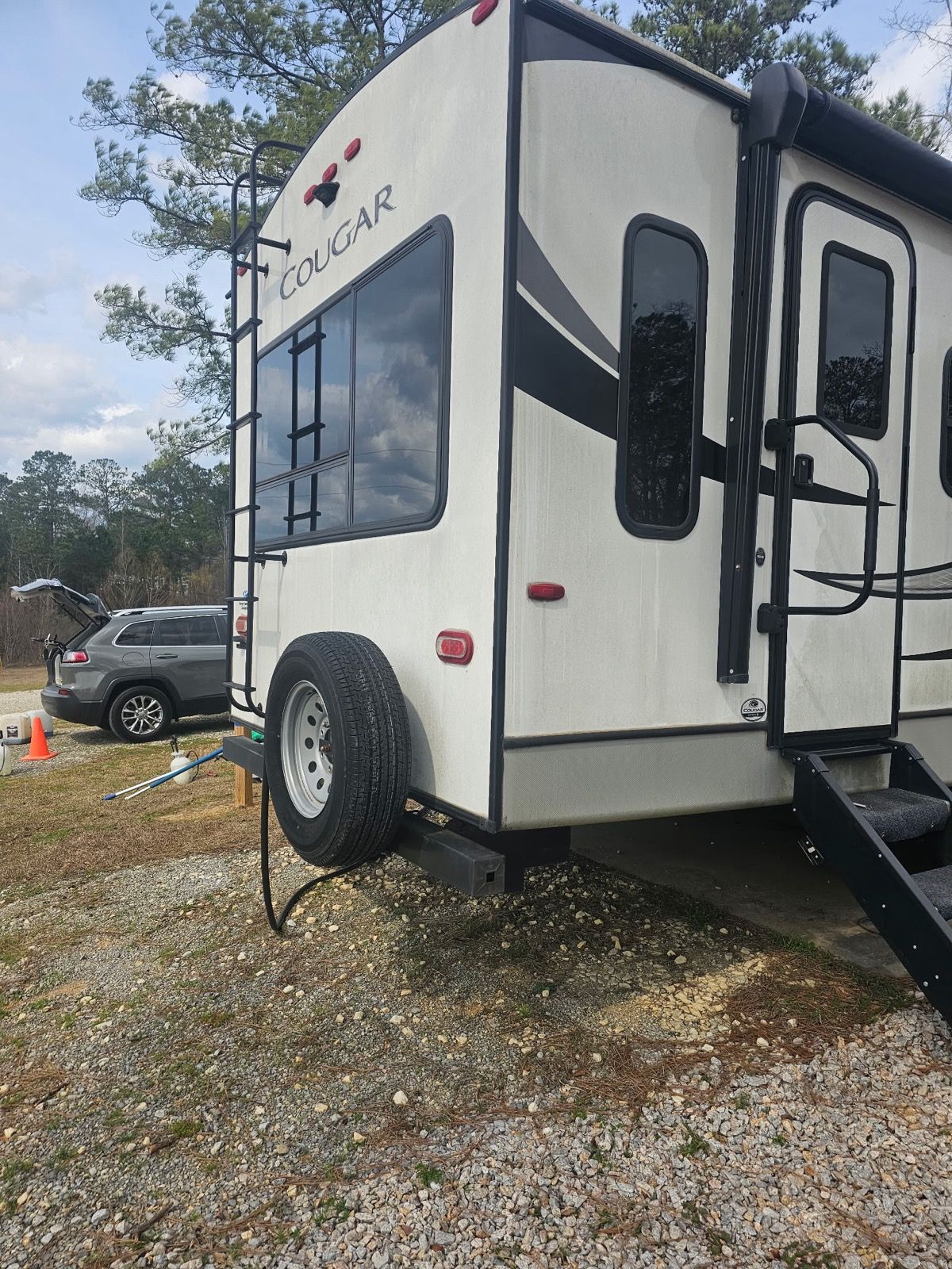 Travel trailer detail wash
