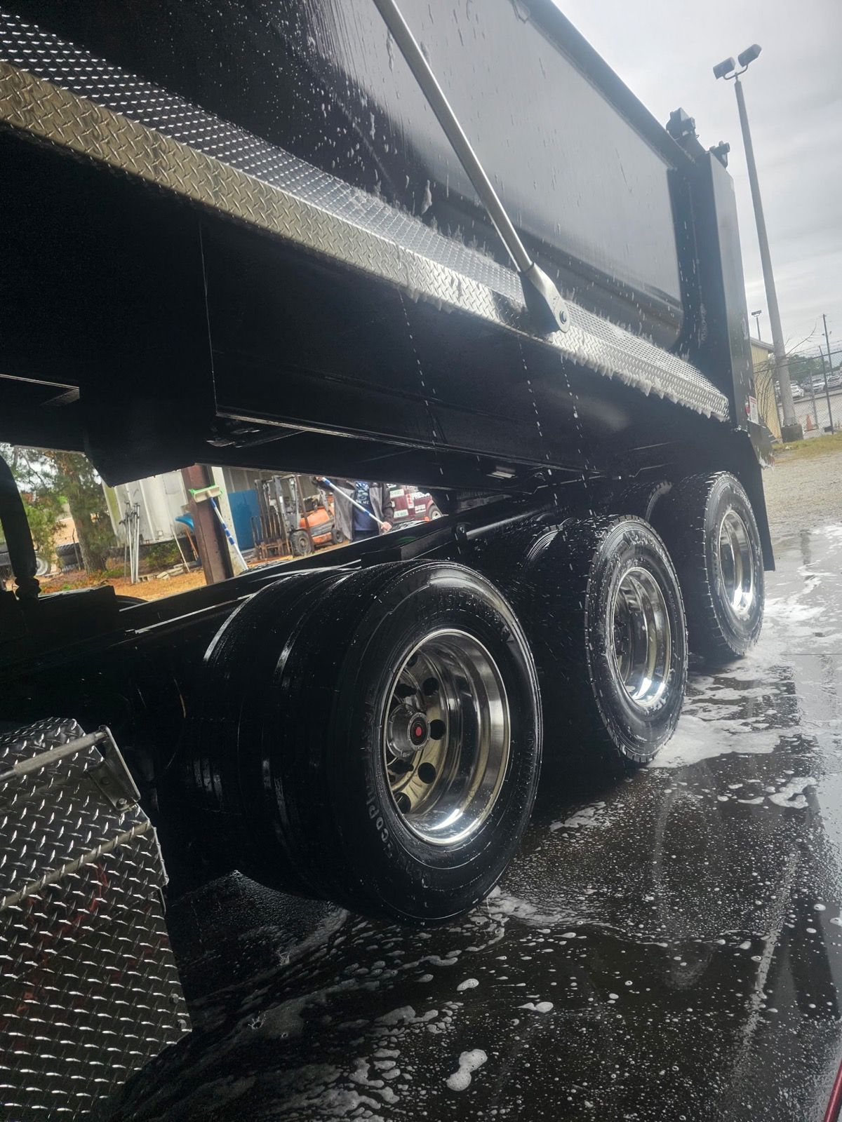 Dump truck axles cleaned