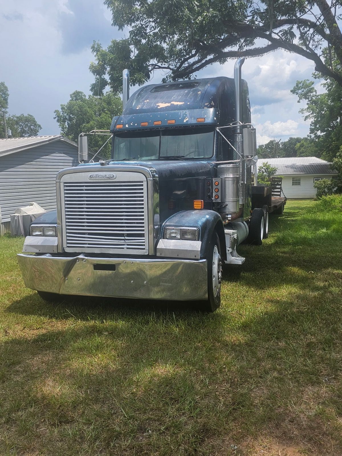 Semi truck exterior wash