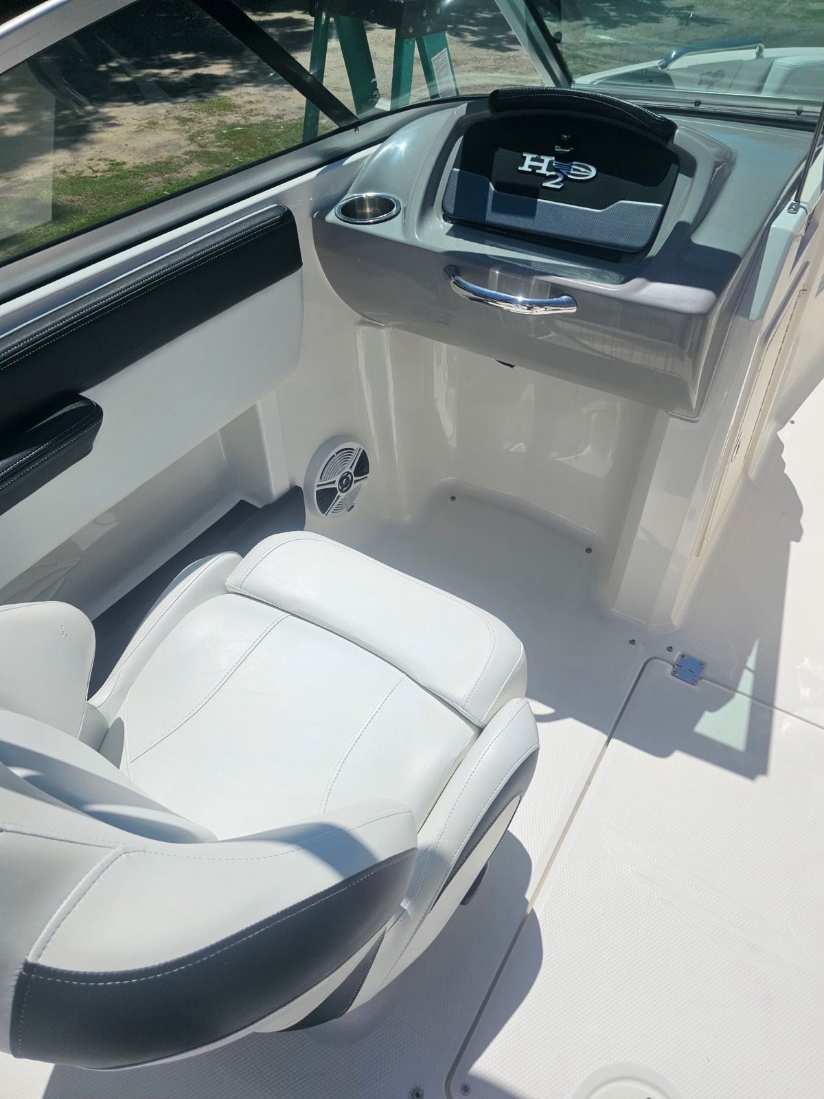 Boat helm detailed